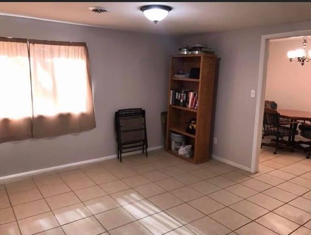 310 E Park Street, Yates Center, KS 66783