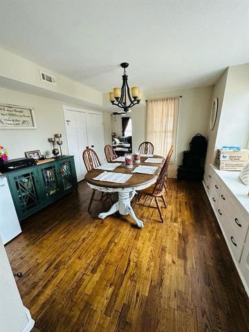 310 E Park Street, Yates Center, KS 66783