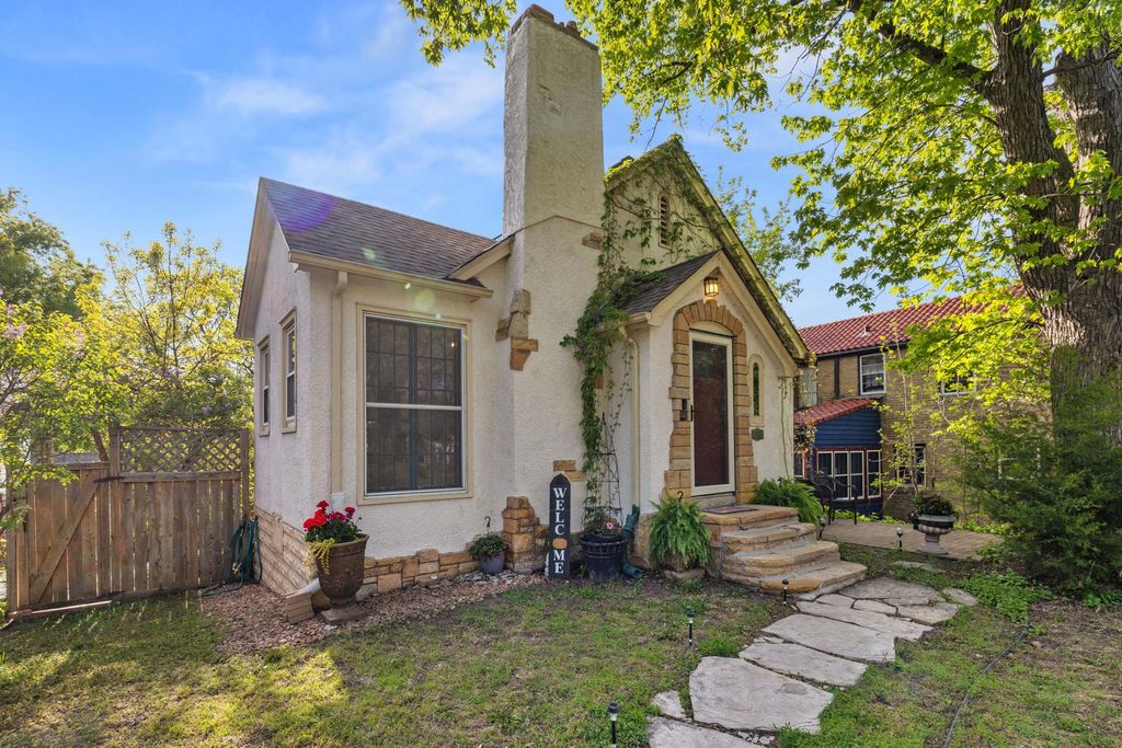 1136 Xerxes Avenue S, Minneapolis, MN 55405 — photo 2