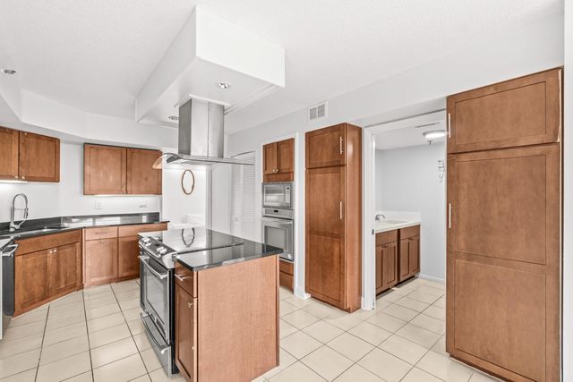 7201 E Promenade Drive 302, Boca Raton, FL 33433