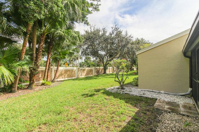 1679 SW Crossing Circle, Palm City, FL 34990