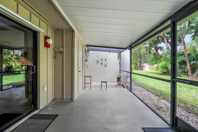 1679 SW Crossing Circle, Palm City, FL 34990