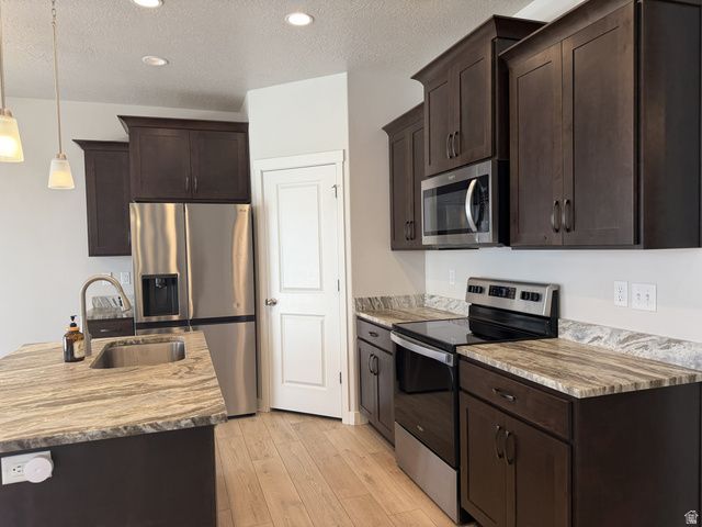 4114 W HARMONY DR, Lehi, UT 84043