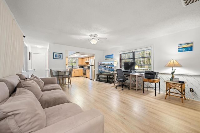 5654 SE Orange Blossom Trail, Hobe Sound, FL 33455