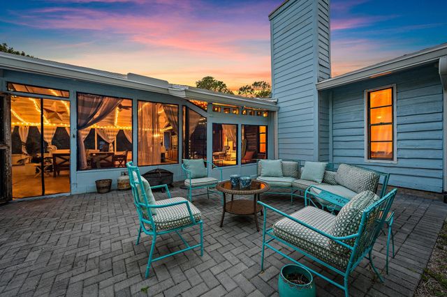 5654 SE Orange Blossom Trail, Hobe Sound, FL 33455