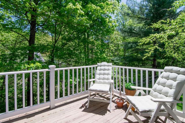 903 Pheasant Woods Road, Briarcliff Manor, NY 10510