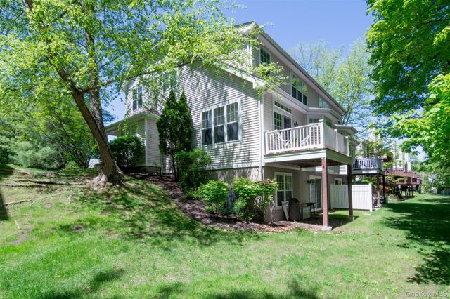 903 Pheasant Woods Road, Briarcliff Manor, NY 10510