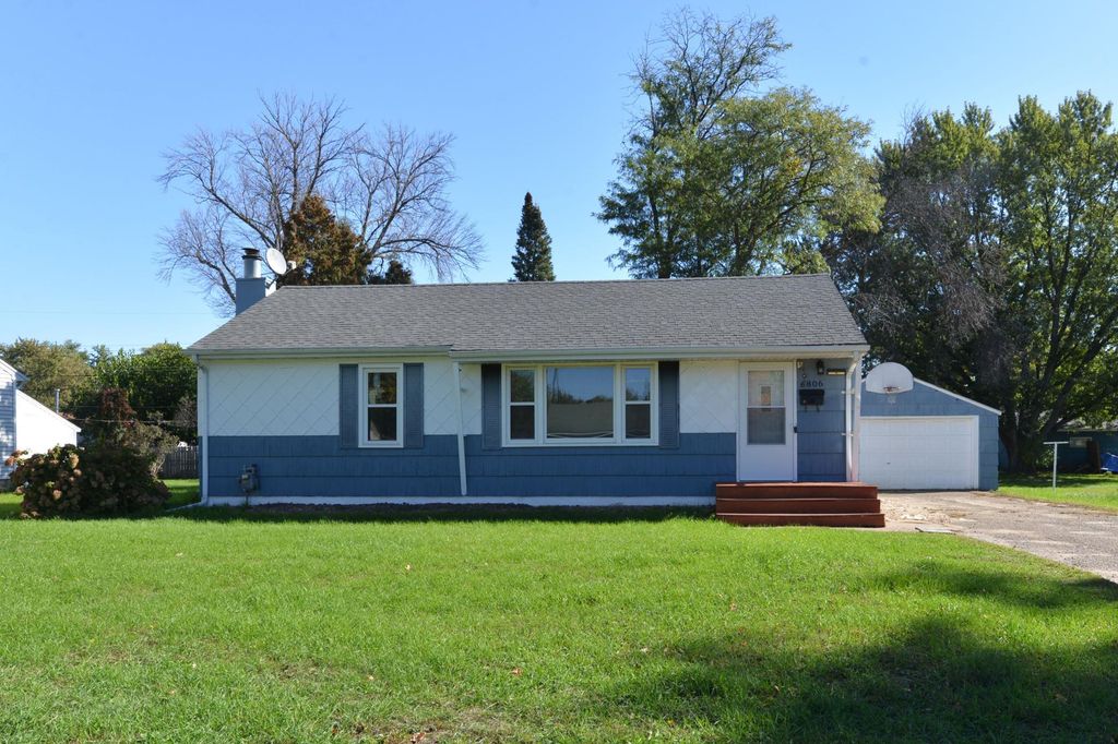6806 Scott Avenue N, Brooklyn Center, MN 55429 — exterior