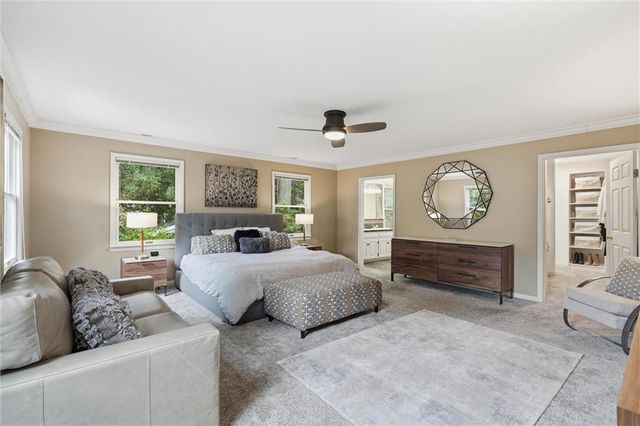 5622 Suwanee Road, Fairway, KS 66205