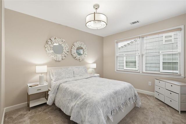 5622 Suwanee Road, Fairway, KS 66205