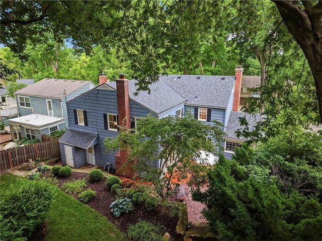 5622 Suwanee Road, Fairway, KS 66205
