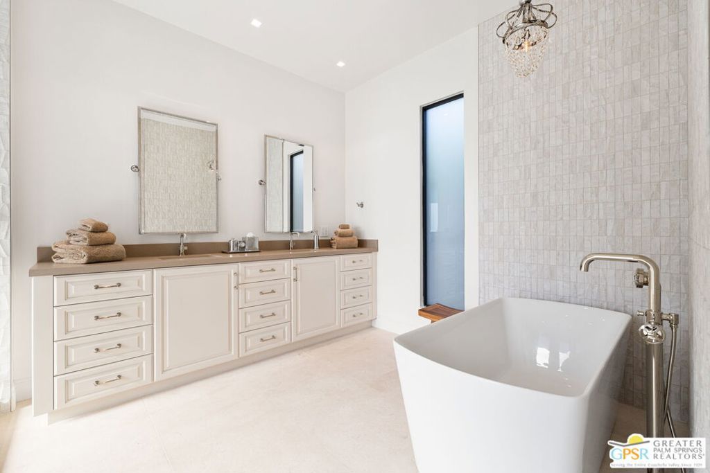 Image 24 of property listing at 38087 E Maracaibo Circle, Palm Springs, CA 92264