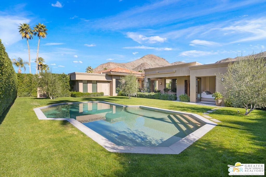 Image 3 of property listing at 38087 E Maracaibo Circle, Palm Springs, CA 92264