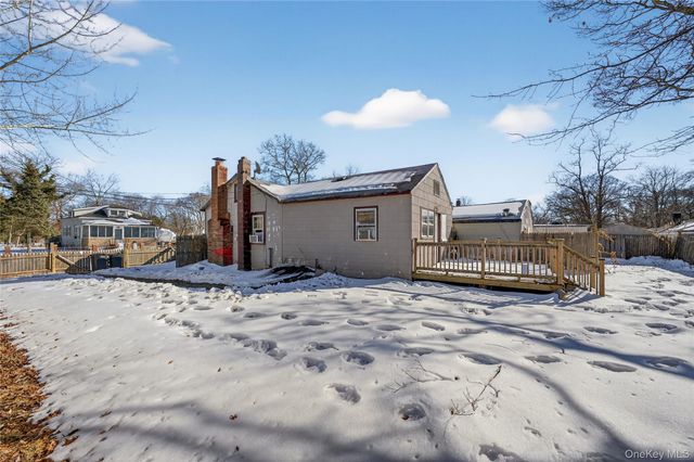 12 Hackensack Road, Mastic Beach, NY 11951