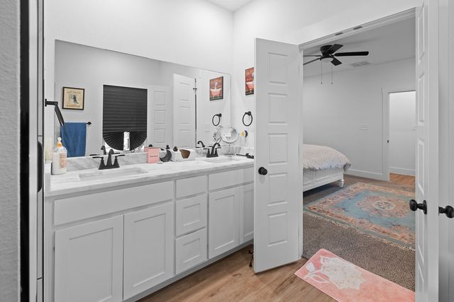 201 W South Street, Whitesboro, TX 76273