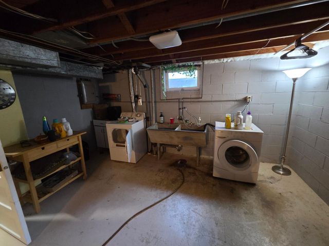 4229 Unity Avenue N, Robbinsdale, MN 55422