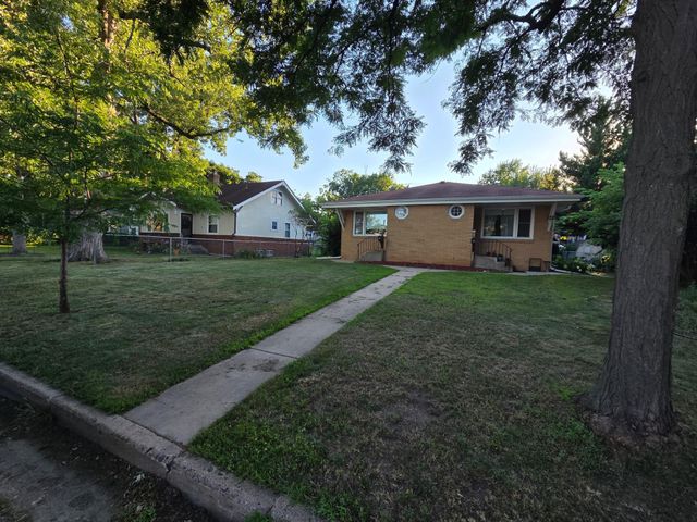 4229 Unity Avenue N, Robbinsdale, MN 55422