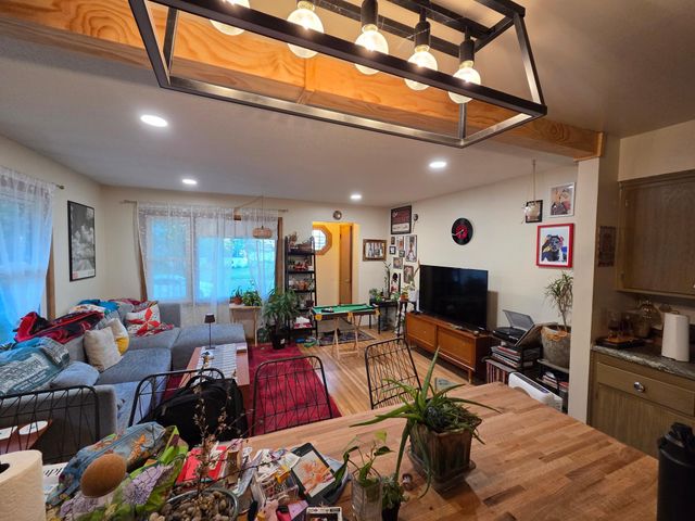 4229 Unity Avenue N, Robbinsdale, MN 55422