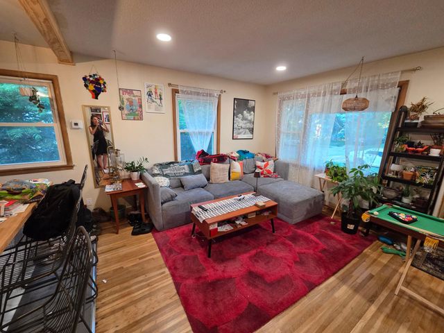 4229 Unity Avenue N, Robbinsdale, MN 55422