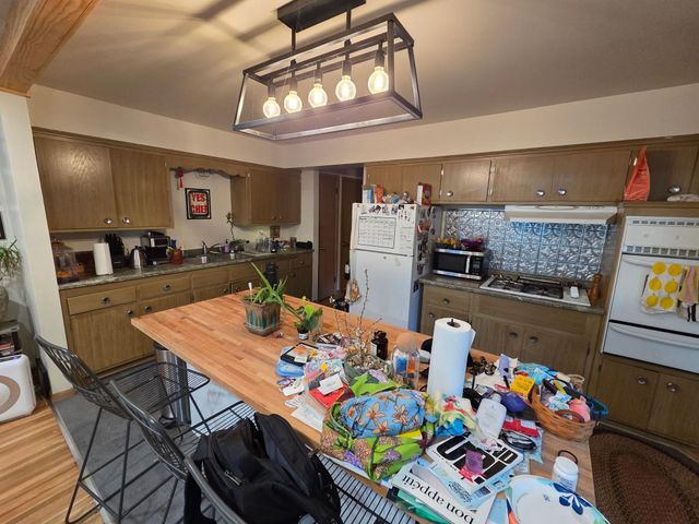 4229 Unity Avenue N, Robbinsdale, MN 55422