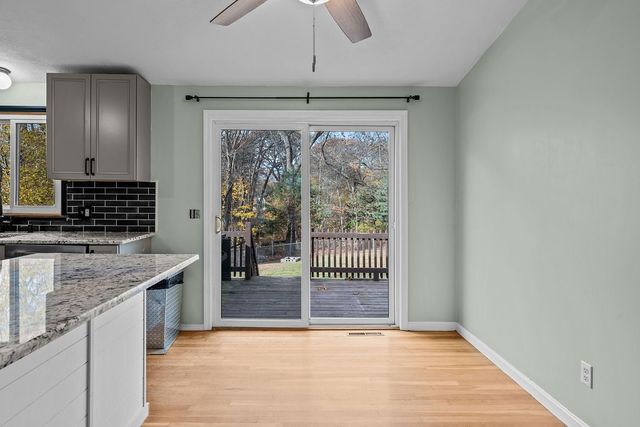 400 Cole Farm Road, Warwick, RI 02889