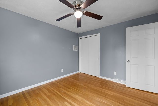 400 Cole Farm Road, Warwick, RI 02889