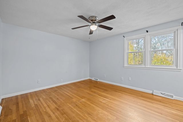 400 Cole Farm Road, Warwick, RI 02889