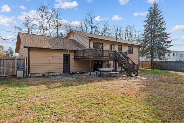 400 Cole Farm Road, Warwick, RI 02889