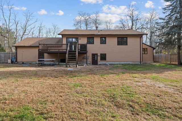 400 Cole Farm Road, Warwick, RI 02889