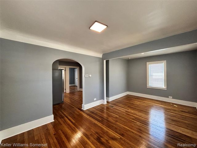7028 Studebaker Avenue, Warren, MI 48091