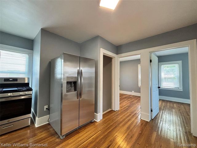 7028 Studebaker Avenue, Warren, MI 48091