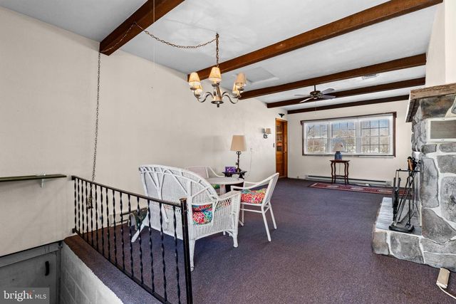 1443 WANDA LN, Harrisburg, PA 17109