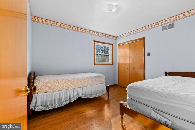 1443 WANDA LN, Harrisburg, PA 17109