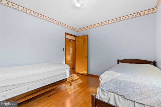 1443 WANDA LN, Harrisburg, PA 17109