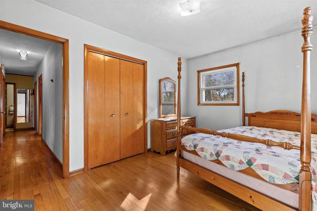 1443 WANDA LN, Harrisburg, PA 17109