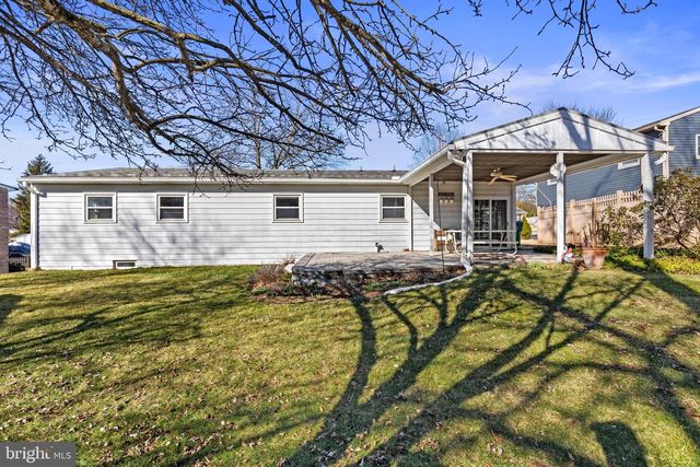 1443 WANDA LN, Harrisburg, PA 17109