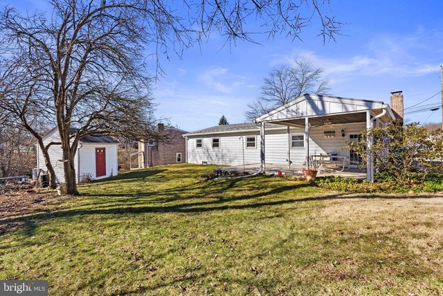 1443 WANDA LN, Harrisburg, PA 17109