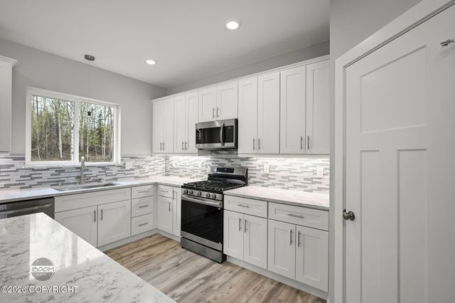 3120 W Wintergreen Drive, Wasilla, AK 99623
