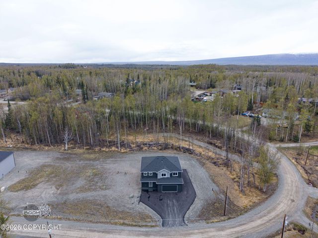 3120 W Wintergreen Drive, Wasilla, AK 99623