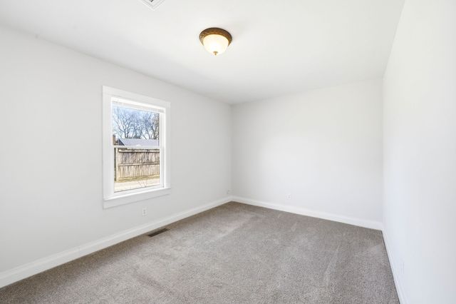 9127 Versailles Rd, Rockvale, TN 37153