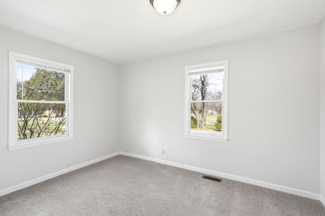 9127 Versailles Rd, Rockvale, TN 37153