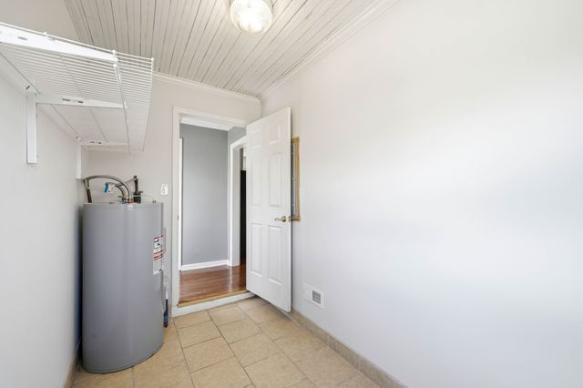 9127 Versailles Rd, Rockvale, TN 37153