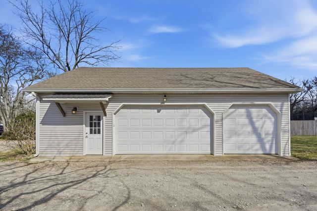 9127 Versailles Rd, Rockvale, TN 37153