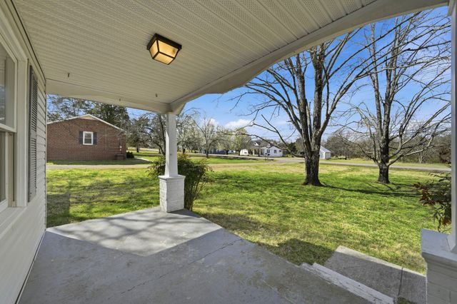 9127 Versailles Rd, Rockvale, TN 37153