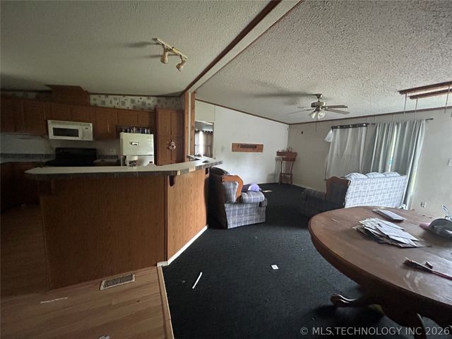 21 Polk Circle, Pryor, OK 74361