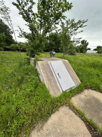 21 Polk Circle, Pryor, OK 74361