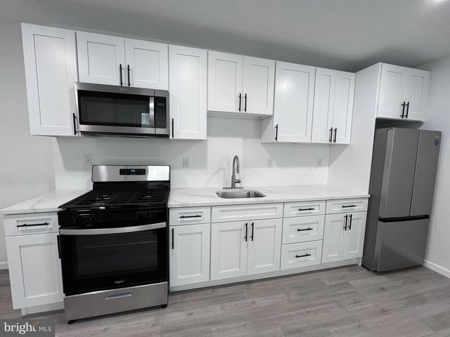 1026 POTTER ST, Chester, PA 19013