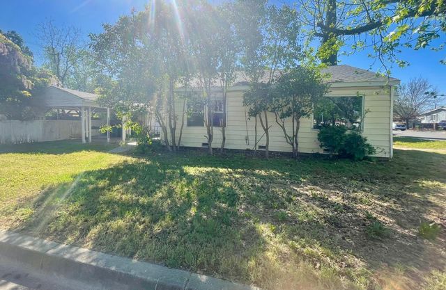 390 Nevada St, Gridley, CA 95948