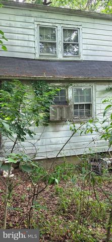 3806 JAMES ST, Suitland, MD 20746