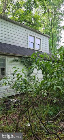 3806 JAMES ST, Suitland, MD 20746